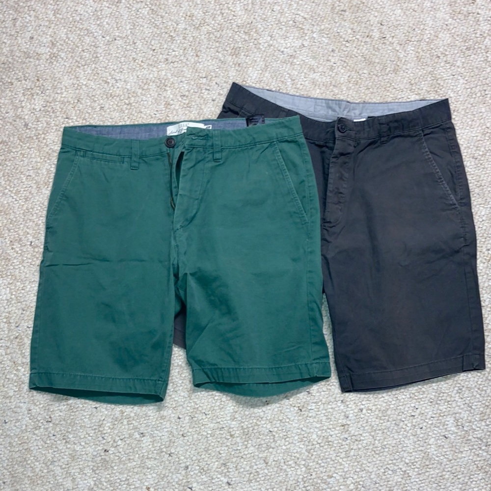 2Pairs of Shorts